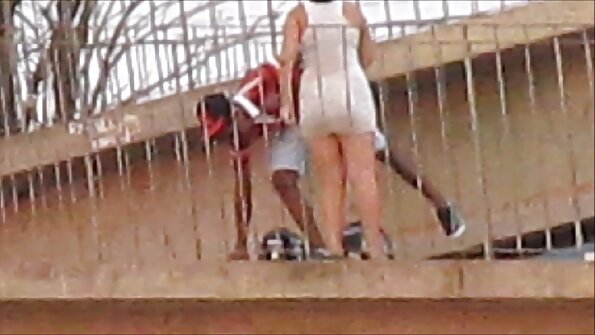 Menajera pentru tine sex cu penisuri mari iubitoare